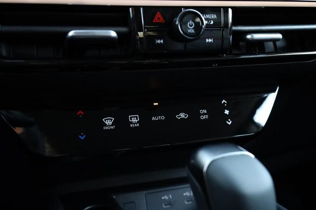 2025 Nissan Kicks Vehicle Photo in Ballwin, MO 63011