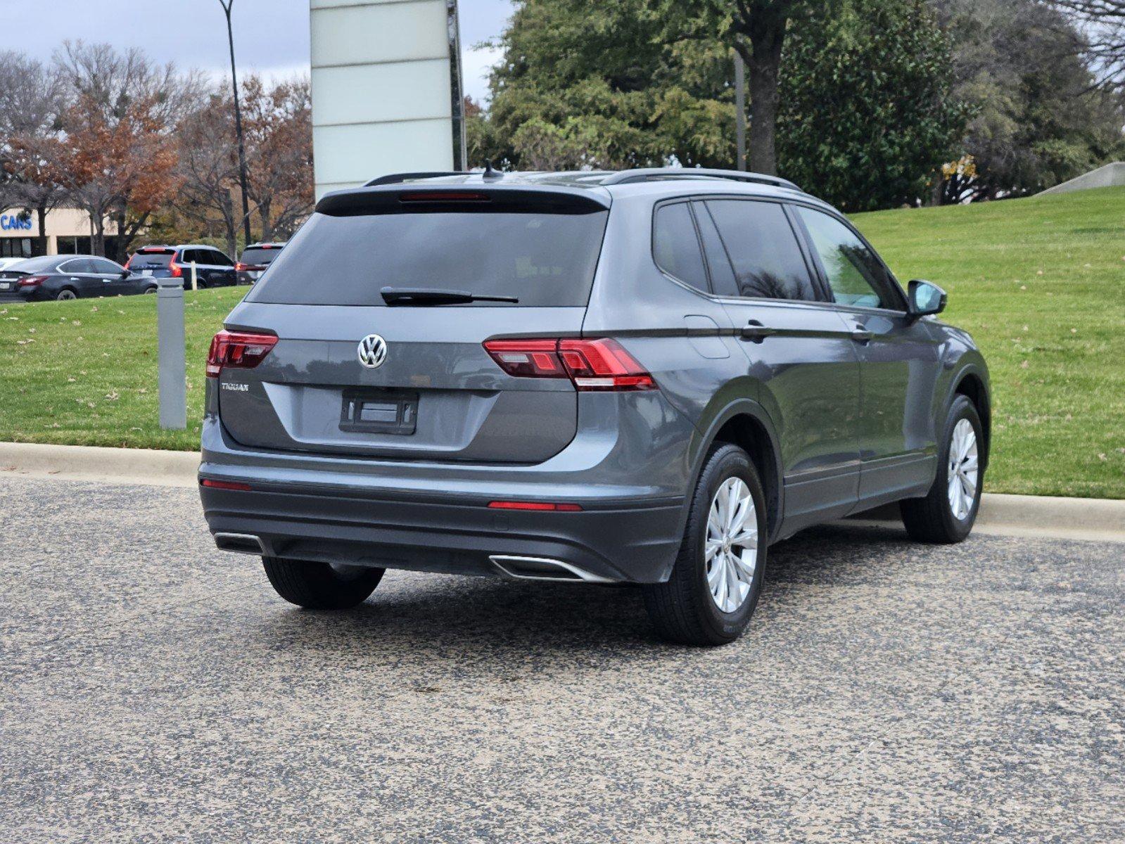 2020 Volkswagen Tiguan Vehicle Photo in FORT WORTH, TX 76132