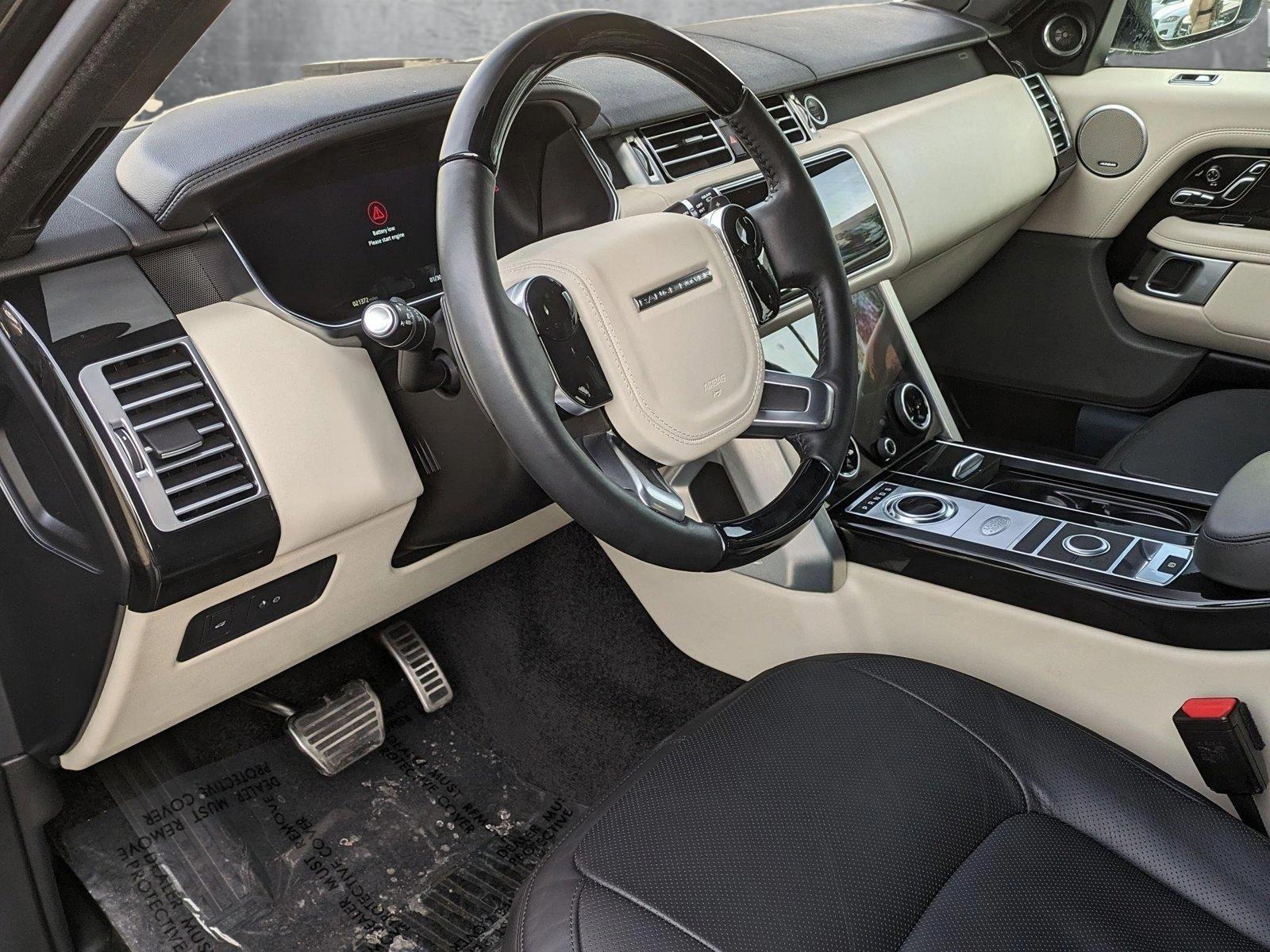 2022 Land Rover Range Rover Vehicle Photo in Bethesda, MD 20852
