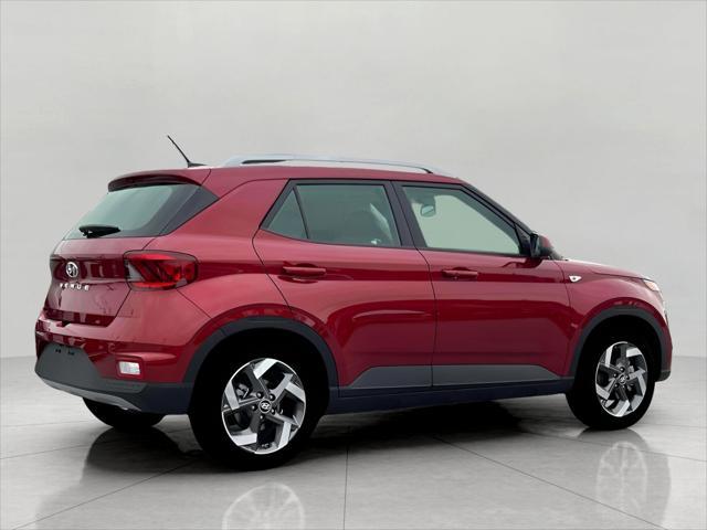 2025 Hyundai VENUE Vehicle Photo in Green Bay, WI 54304