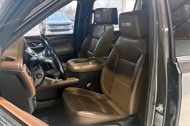 2021 Chevrolet Suburban Vehicle Photo in TOPEKA, KS 66609-0000