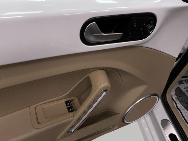 2019 Volkswagen Beetle Vehicle Photo in Appleton, WI 54913