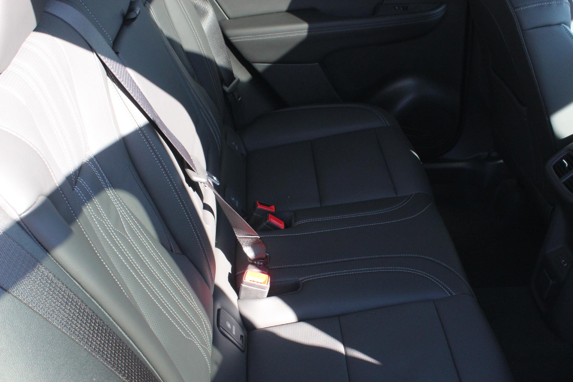2025 Buick Envision Vehicle Photo in AURORA, CO 80012-4011