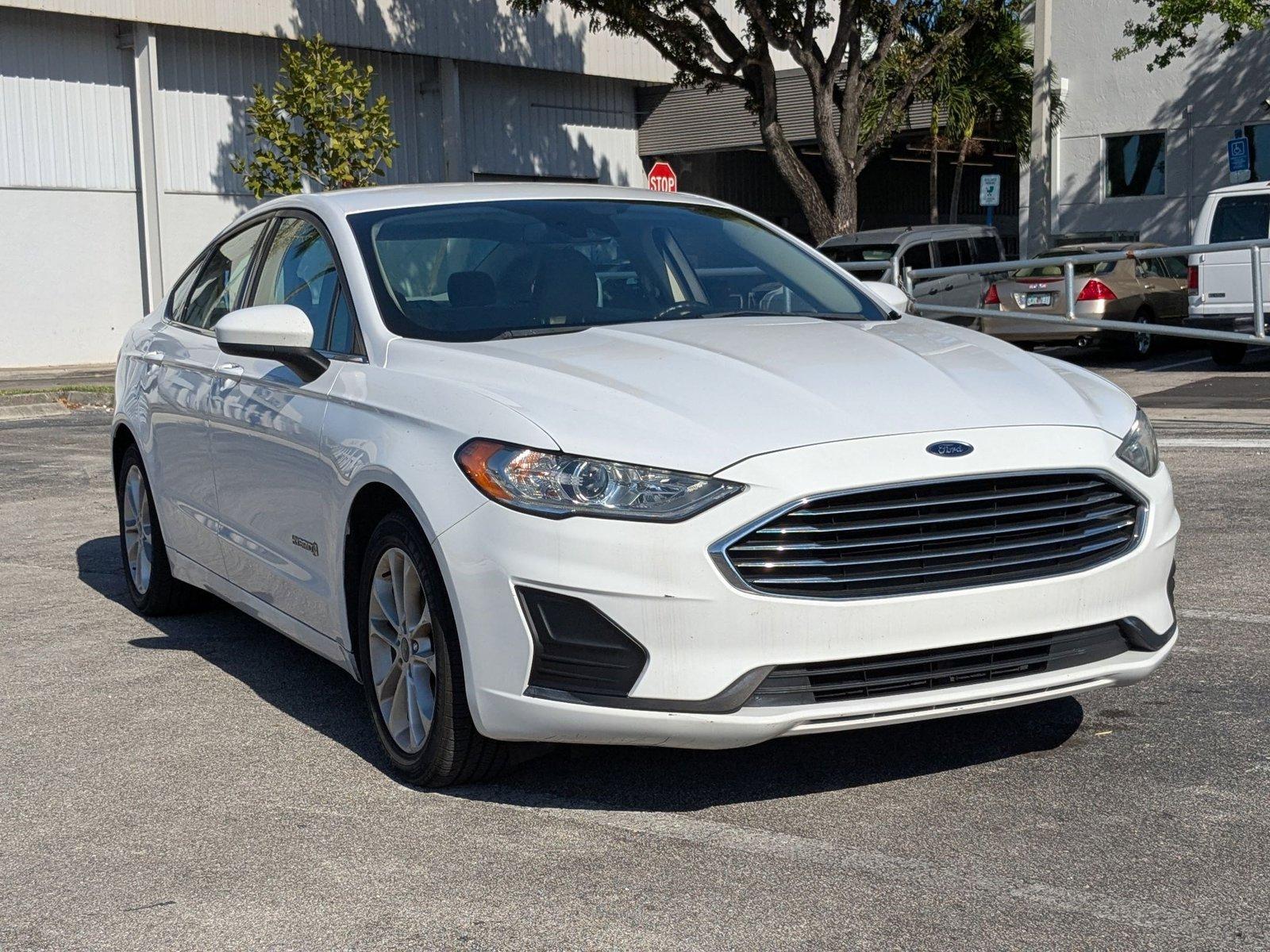 2019 Ford Fusion Hybrid Vehicle Photo in Miami, FL 33015