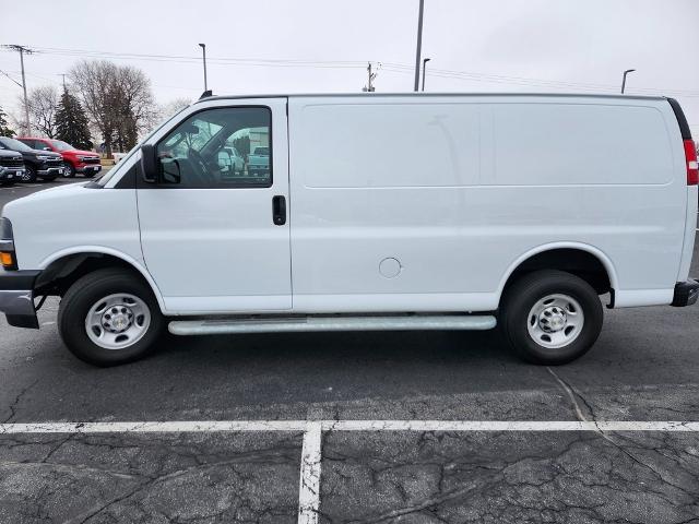 2023 Chevrolet Express Cargo 2500 Vehicle Photo in GREEN BAY, WI 54304-5303