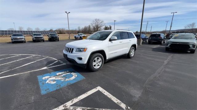 2015 Jeep Grand Cherokee Vehicle Photo in TULLY, NY 13159-3159
