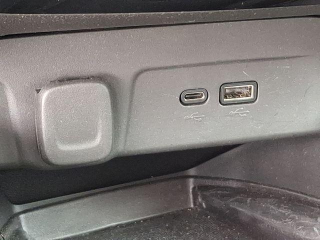 2024 Chevrolet Trax Vehicle Photo in DANBURY, CT 06810-5034