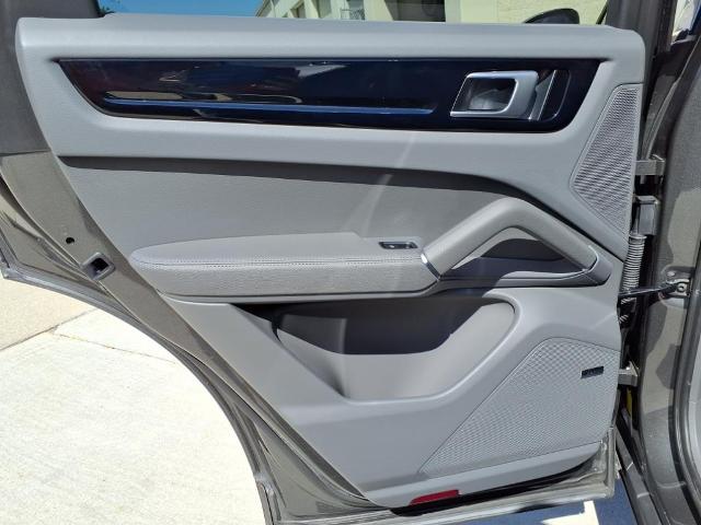 2021 Porsche Cayenne Vehicle Photo in TAMPA, FL 33612-3404