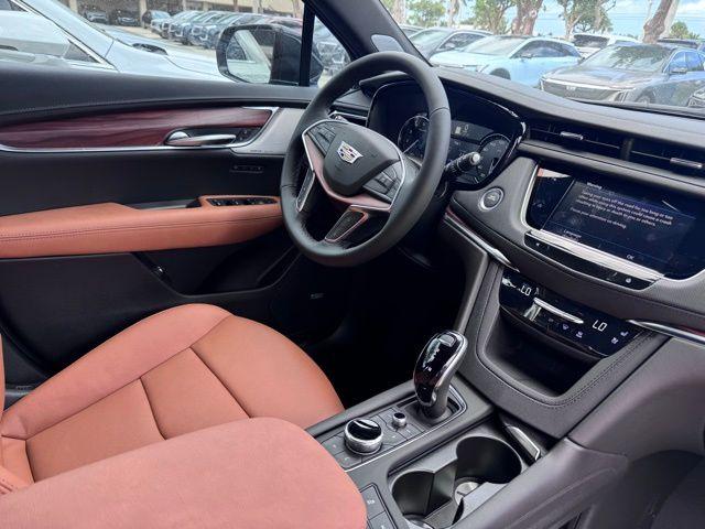 2025 Cadillac XT5 Vehicle Photo in DELRAY BEACH, FL 33483-3294