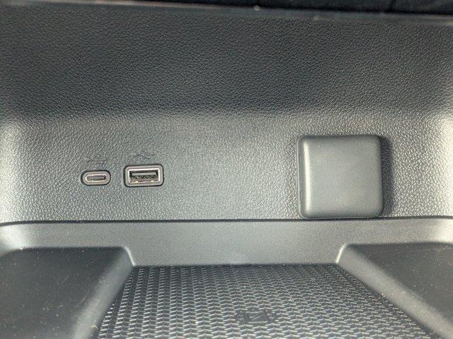 2025 Chevrolet Traverse Vehicle Photo in BRUNSWICK, GA 31525-1881