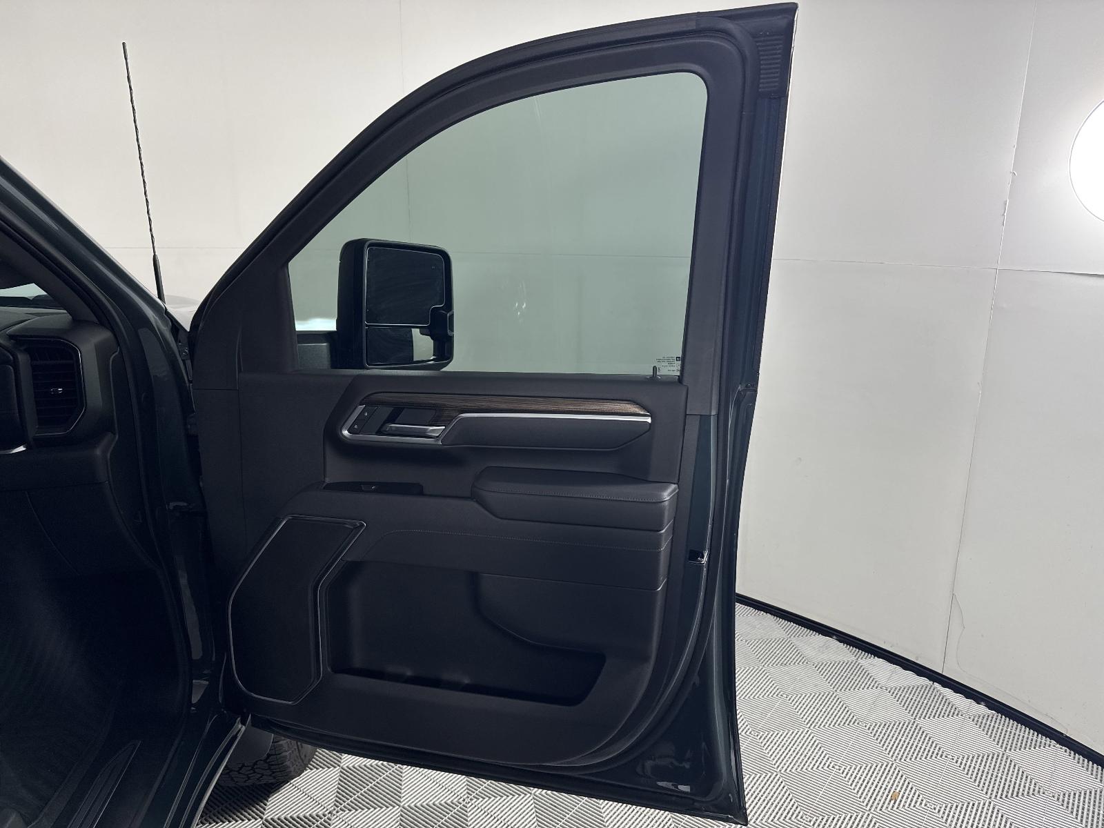 2025 Chevrolet Silverado 2500 HD Vehicle Photo in GEORGETOWN, TX 78626-7508