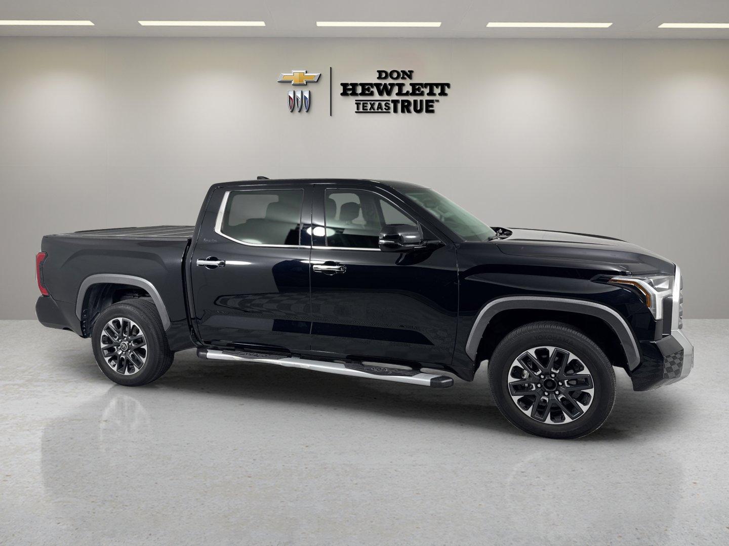 2023 Toyota Tundra 4WD Vehicle Photo in GEORGETOWN, TX 78626-7508