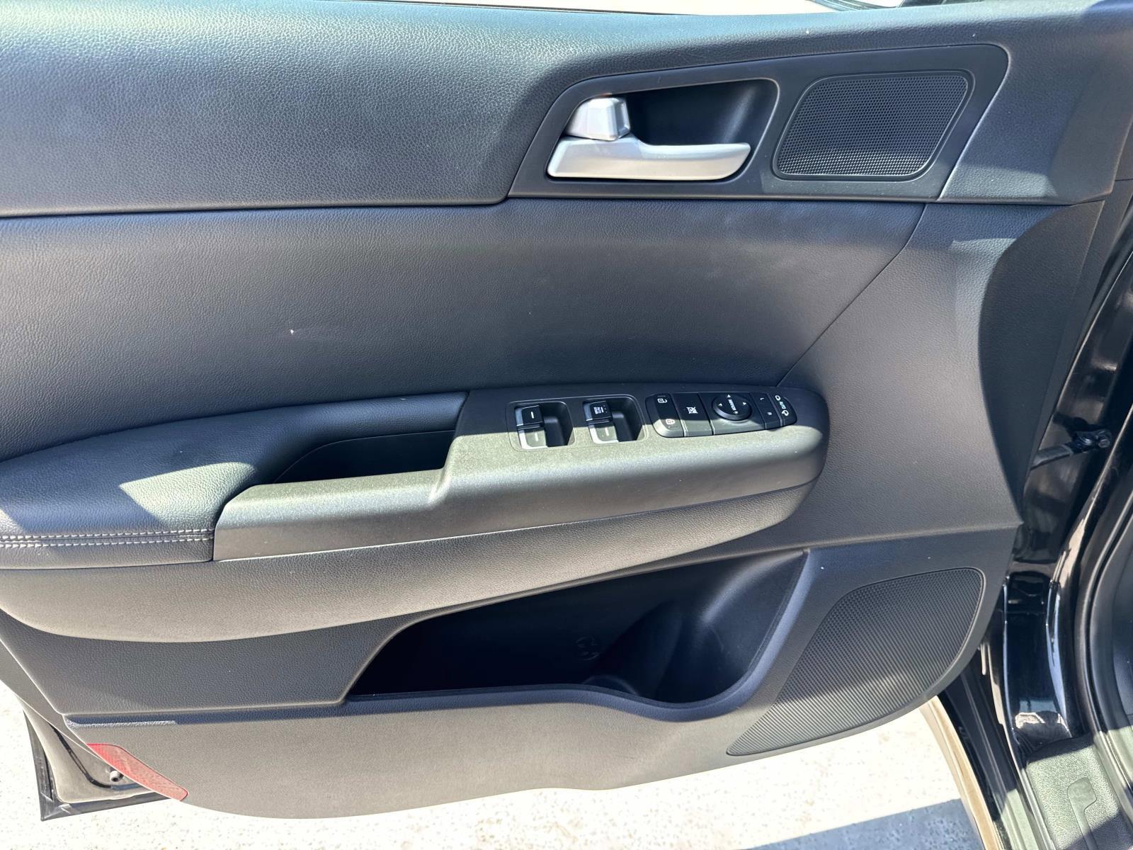 2020 Kia Sportage Vehicle Photo in LOS ANGELES, CA 90007-3794