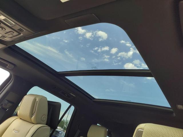 2024 Cadillac Escalade Vehicle Photo in Denton, TX 76205