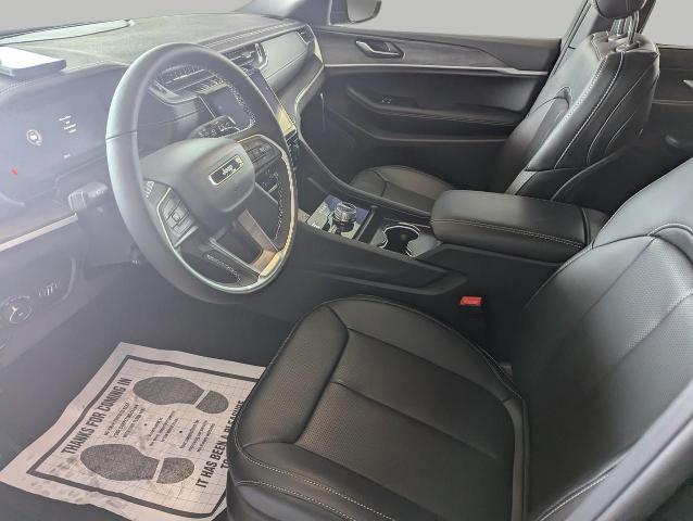 2025 Jeep Grand Cherokee L Vehicle Photo in Oshkosh, WI 54901