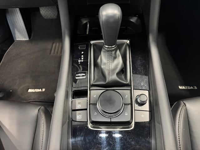 2025 Mazda3 Hatchback Vehicle Photo in Green Bay, WI 54304