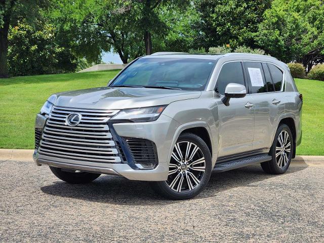 2022 Lexus LX 600 Vehicle Photo in FORT WORTH, TX 76132