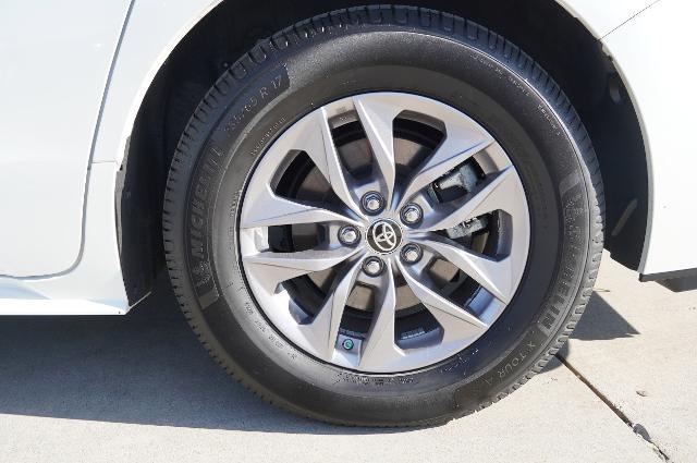 2021 Toyota Sienna Vehicle Photo in Riverdale, UT 84405