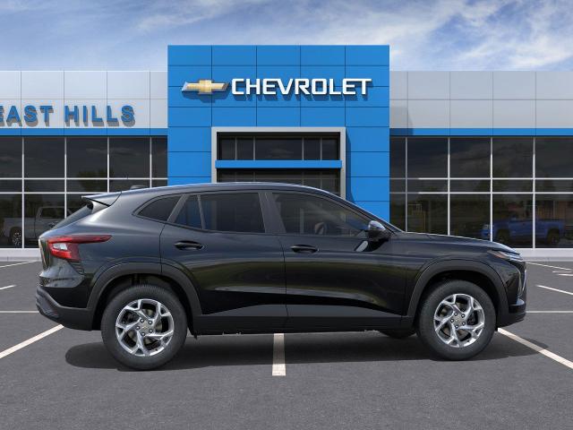 2025 Chevrolet Trax Vehicle Photo in Roslyn, NY 11576