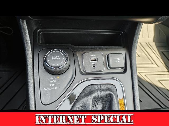 2020 Jeep Cherokee Vehicle Photo in LITTLE FALLS, NJ 07424-1717