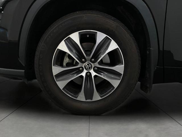 2023 Toyota Highlander Vehicle Photo in Appleton, WI 54913