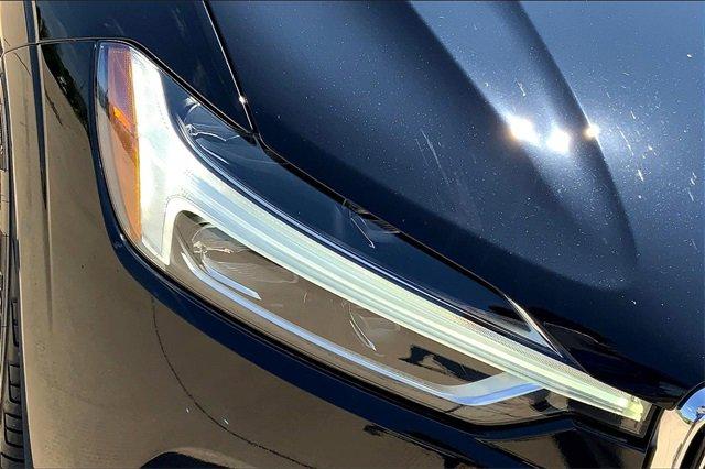 2020 Volvo XC60 Vehicle Photo in TOPEKA, KS 66609-0000