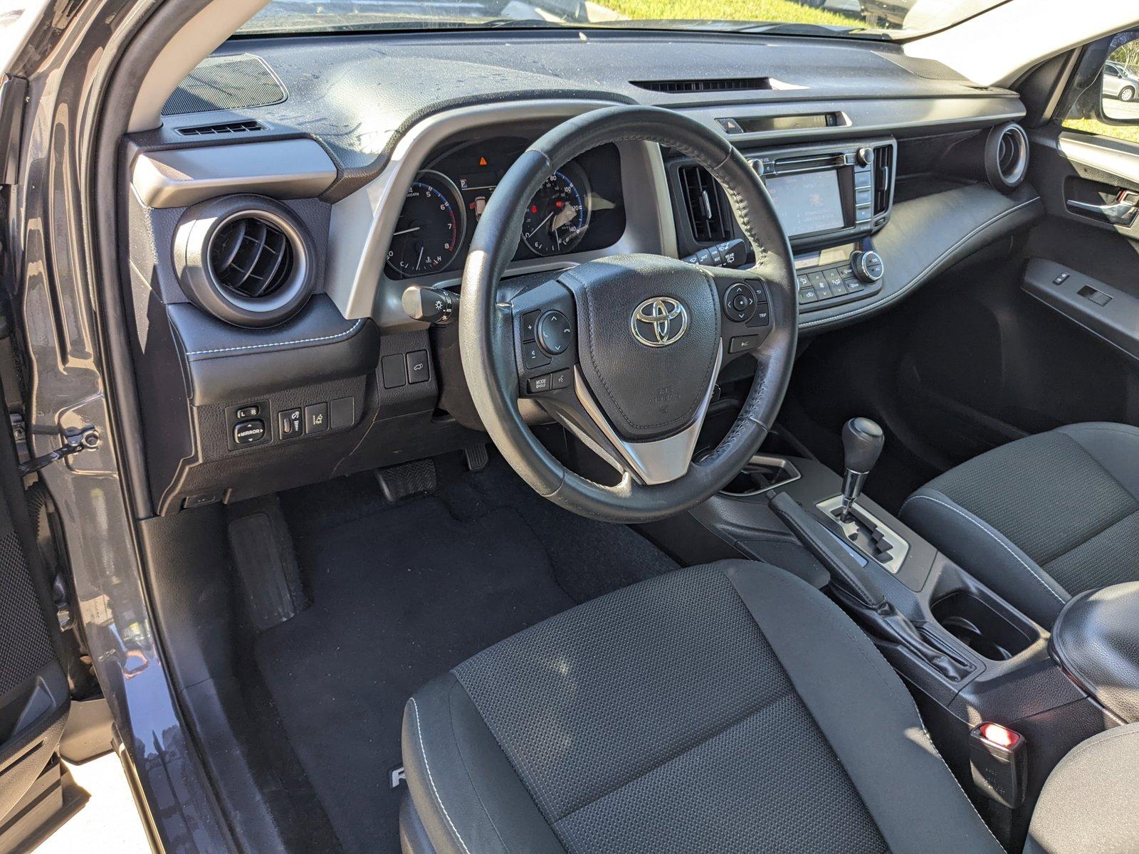 2018 Toyota RAV4 Vehicle Photo in Davie, FL 33331