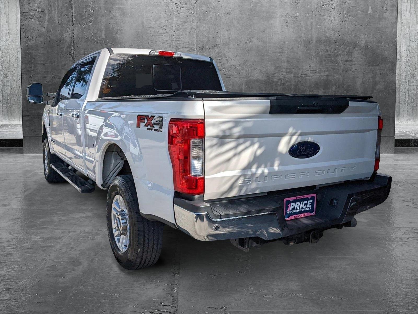 2017 Ford Super Duty F-250 SRW Vehicle Photo in Jacksonville, FL 32256