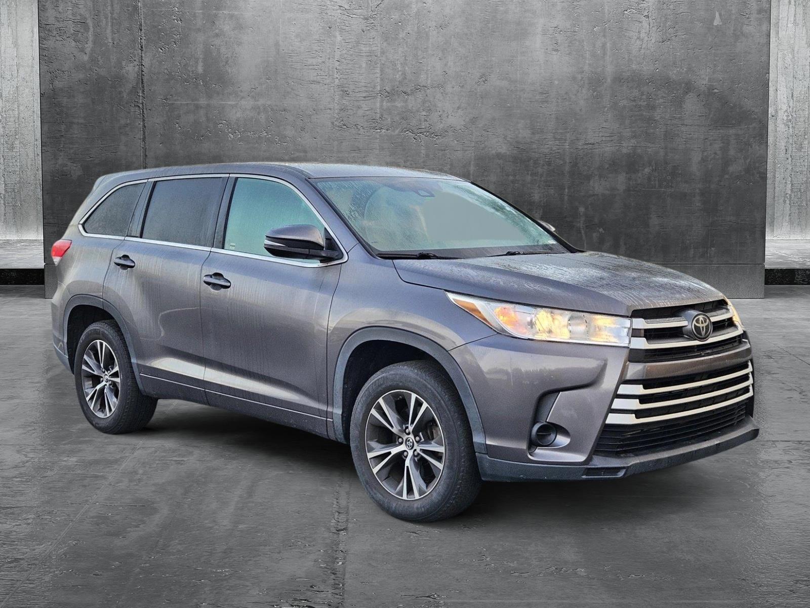 2018 Toyota Highlander Vehicle Photo in Clearwater, FL 33764