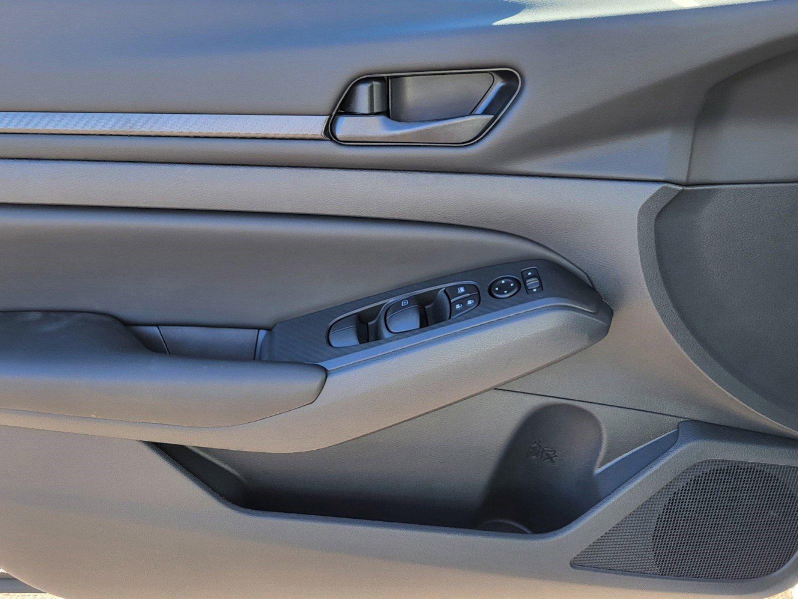 2025 Nissan Altima Vehicle Photo in Albuquerque, NM 87110