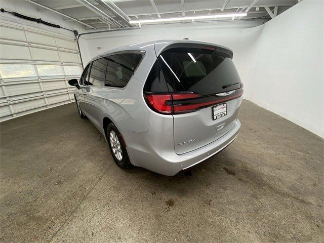 2023 Chrysler Pacifica Vehicle Photo in PORTLAND, OR 97225-3518