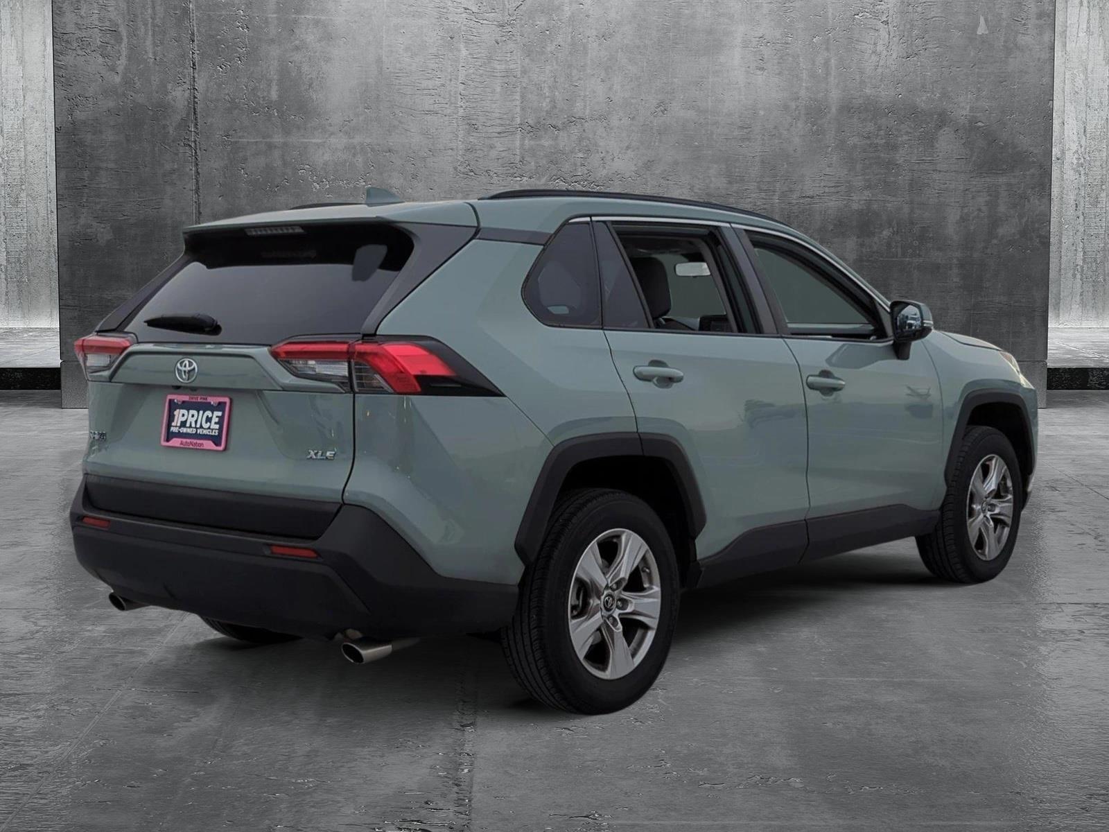 2019 Toyota RAV4 Vehicle Photo in Ft. Myers, FL 33907