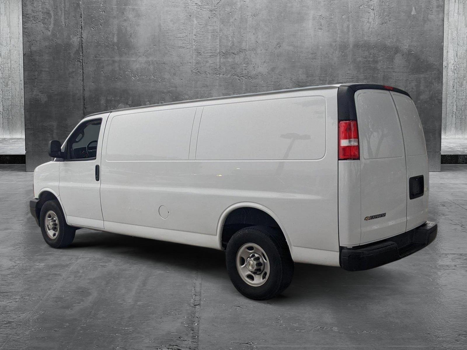 2023 Chevrolet Express Cargo 2500 Vehicle Photo in PEMBROKE PINES, FL 33024-6534