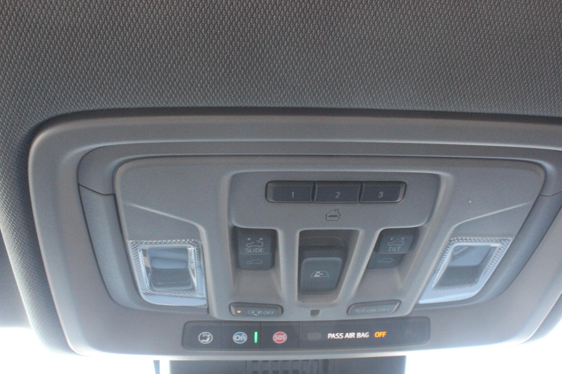 2025 GMC Sierra 1500 Vehicle Photo in AURORA, CO 80012-4011