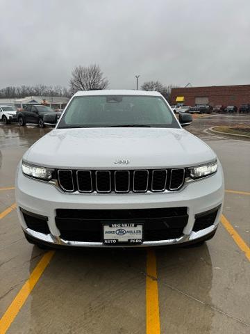 2023 Jeep Grand Cherokee L Vehicle Photo in Peoria, IL 61615