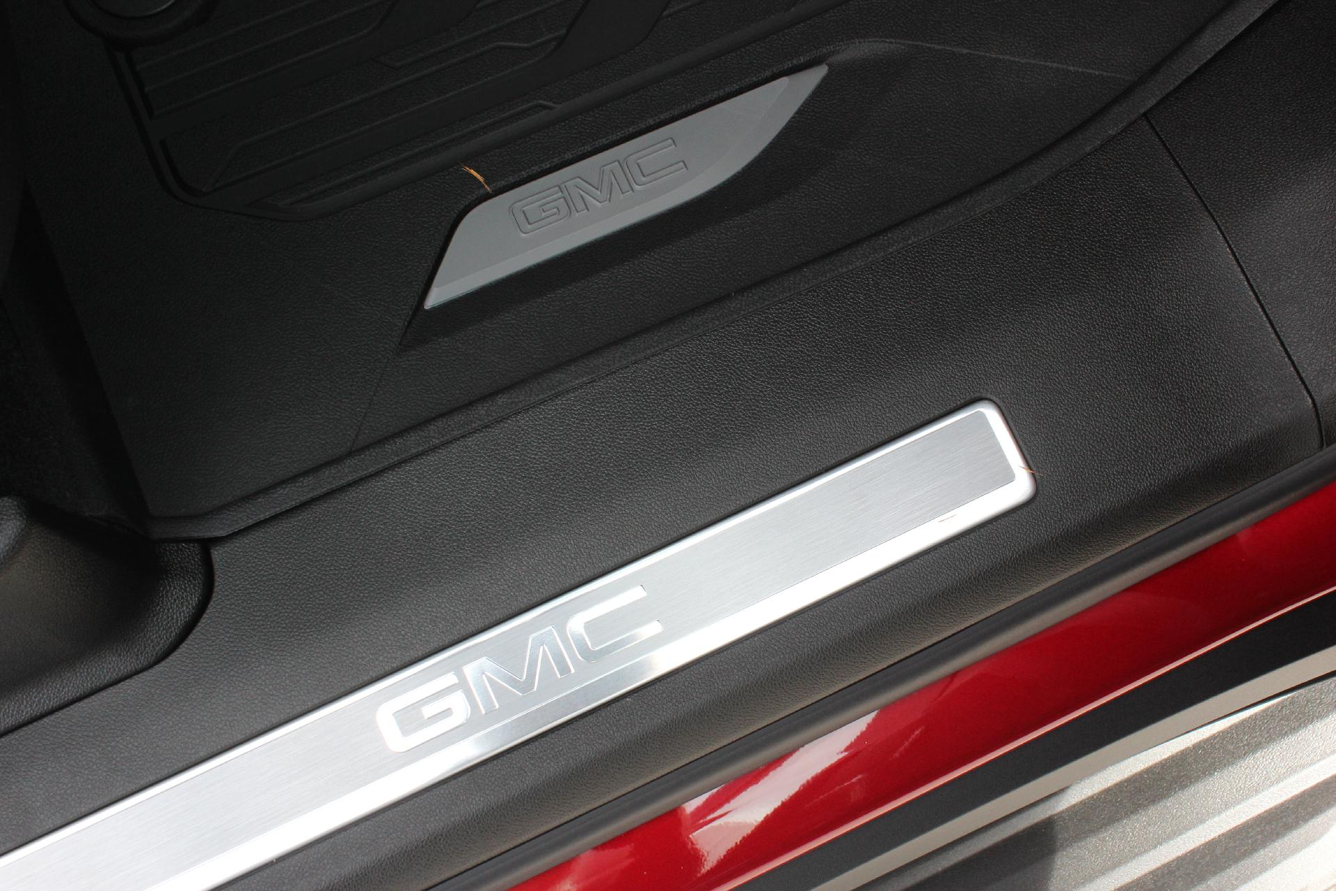 2025 GMC Yukon XL Vehicle Photo in AURORA, CO 80012-4011