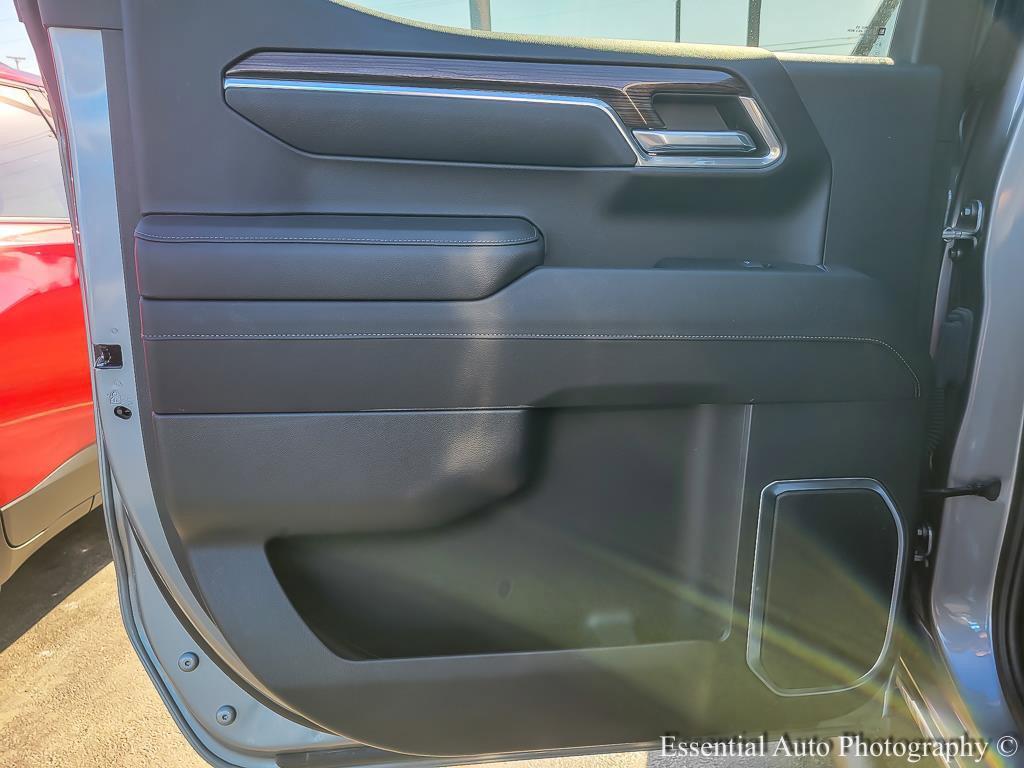 2023 Chevrolet Silverado 1500 Vehicle Photo in AURORA, IL 60503-9326