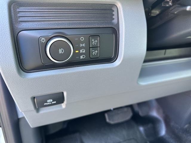 2025 Ford Super Duty F-450 DRW Vehicle Photo in Webster, MA 01570-1415