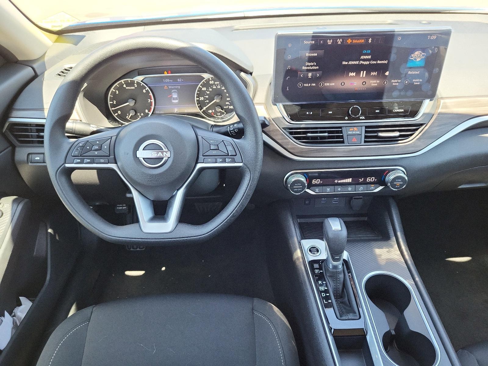 2025 Nissan Altima Vehicle Photo in Albuquerque, NM 87110