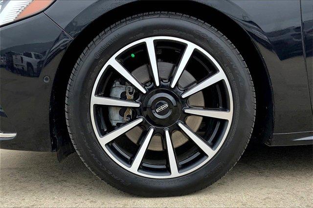 2020 Lincoln Continental Vehicle Photo in TOPEKA, KS 66609-0000