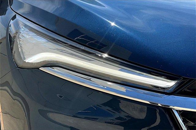 2024 Buick Enclave Vehicle Photo in TOPEKA, KS 66609-0000