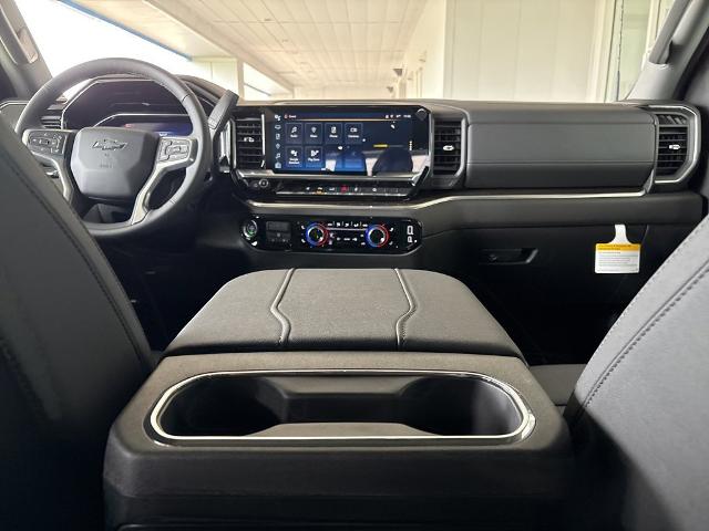 2025 Chevrolet Silverado 2500 HD Vehicle Photo in MANHATTAN, KS 66502-5036