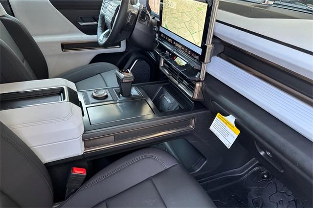 2025 GMC HUMMER EV SUV Vehicle Photo in ELK GROVE, CA 95757-8703