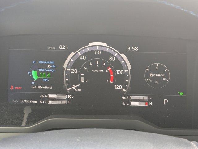 2022 Toyota Tundra 4WD Vehicle Photo in BRUNSWICK, GA 31525-1881