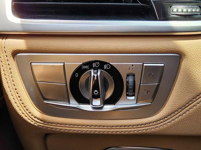 2022 BMW 740i Vehicle Photo in PLANO, TX 75024