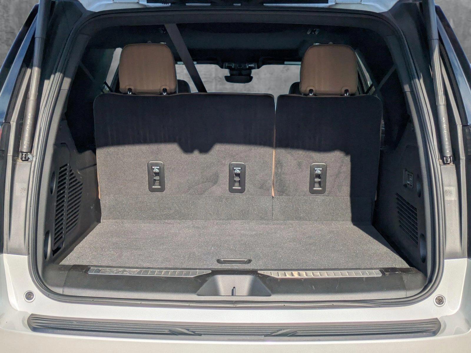 2024 Chevrolet Suburban Vehicle Photo in CLEARWATER, FL 33764-7163