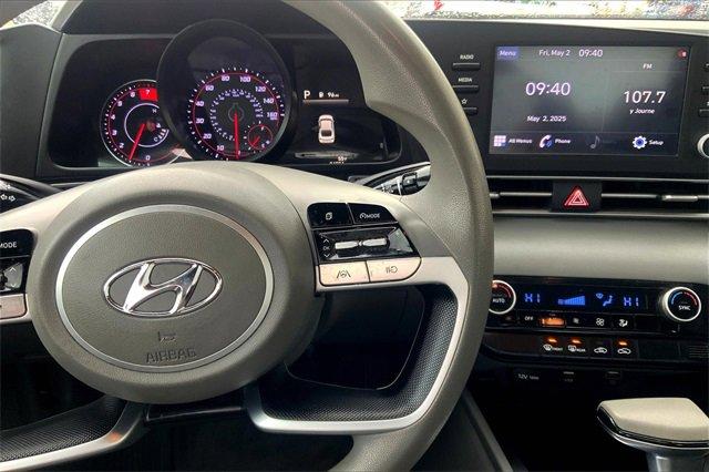 2021 Hyundai Elantra Vehicle Photo in TOPEKA, KS 66609-0000