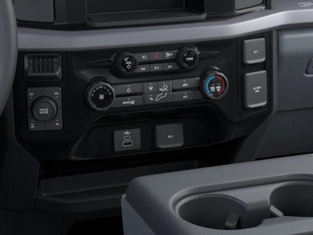 2025 Ford Super Duty F-350 SRW Vehicle Photo in Green Bay, WI 54304