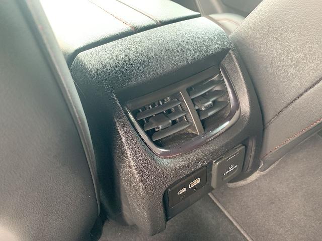 2020 Chevrolet Blazer Vehicle Photo in MOON TOWNSHIP, PA 15108-2571