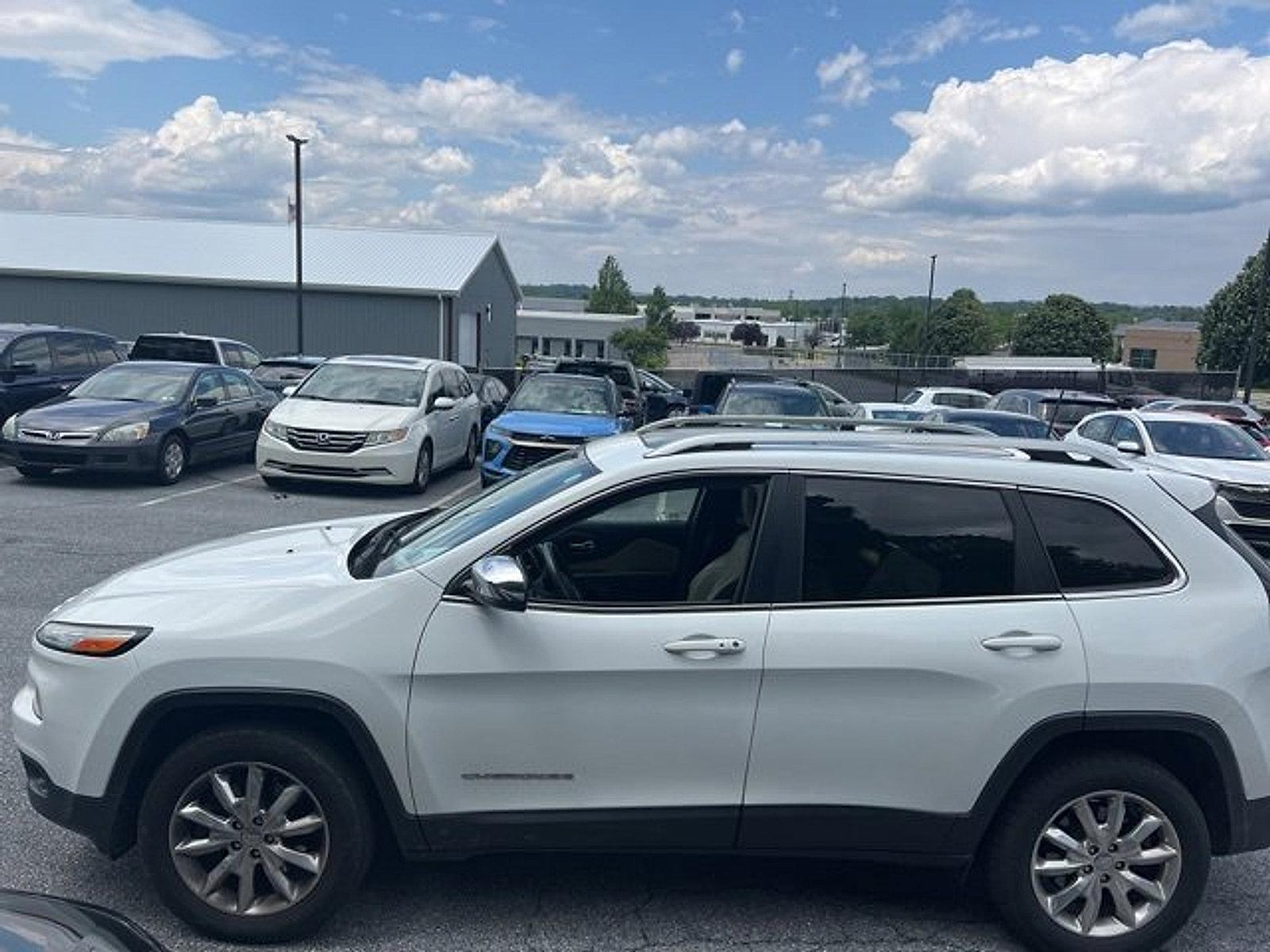 2016 Jeep Cherokee Vehicle Photo in Harrisburg, PA 17111